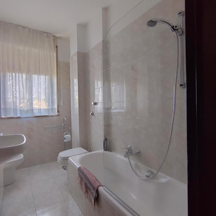 Antonelli Apartment Новара Экстерьер фото